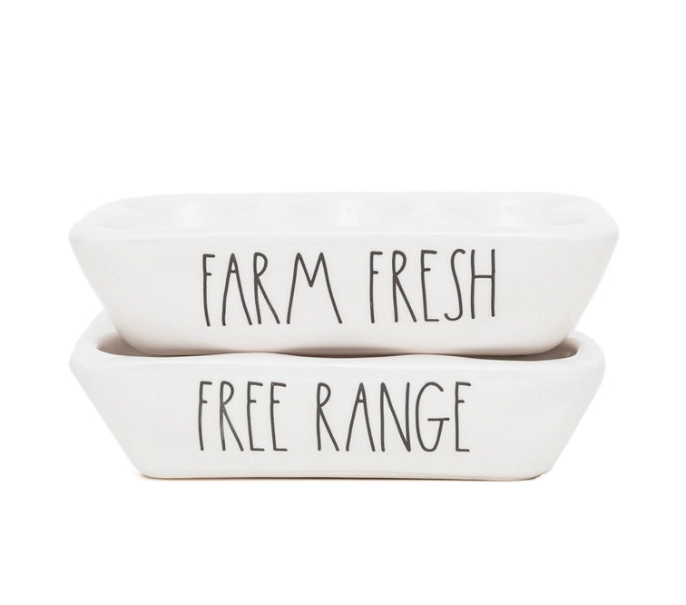 Rae Dunn Artisan Eierablage-Set | Farm Fresh Free Range